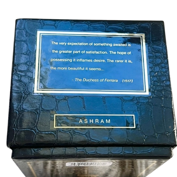 💕NWT Tobi Tobin Luxury ASHRAM Candle💕9oz - Picture 4 of 5